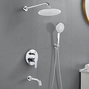 Juego de grifo de <span class=keywords><strong>ducha</strong></span> de lluvia montado en la pared de lujo con <span class=keywords><strong>ducha</strong></span> de mano, acabado cromado, cabezal de <span class=keywords><strong>ducha</strong></span> ajustable de 10 pulgadas y Caño de bañera - Product Image 2