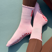 Chaussettes de sport antidérapantes en coton de haute qualité pour femme, avec logo personnalisé, idéales pour la danse, le Pilates et l'entraînement quotidien – Grande Vente