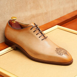 Nouvelle Tendance – Chaussures Homme en Cuir Véritable Brillant, Style Britannique Sportif Décontracté, à Enfiler, Légères, Antidérapantes et Respirantes pour l'Automne - Product Image 1