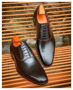 Chaussures Derby en cuir véritable élégantes pour hommes - Chaussures habillées formelles pour affaires, anti-rides et respirantes pour un usage professionnel - Product Image 2