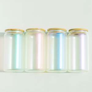 Vente chaude entrepôt USA : Verre canette 16oz transparent, forme café/soda, pour sublimation, irisé, avec couvercle en bambou et paille en plastique - Product Image 6