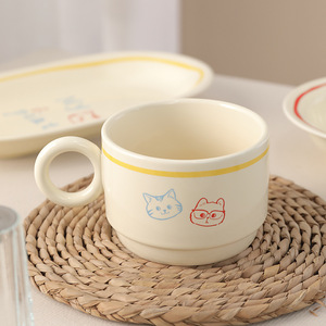 Prato de Sobremesa de Porcelana Creme - Seguro para Micro-ondas, Estilo Fofo, Padrão Sólido, Louça Inspirada em Blogueiras, Ideal para Fotos no Instagram - Product Image 3