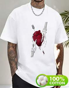 T-shirt Unisex con Stampa Teschio che Tiene un Cuore, in Cotone Morbido, Vestibilità Comoda, Manica Corta, Girocollo, Lunghezza Regolare, Stampa Serigrafica Frontale - Product Image 3