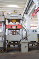 Machine de fabrication de couvercles de trous, presse hydraulique 315t, à quatre vérins