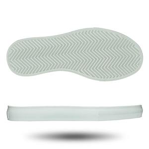 Semelles de chaussures en caoutchouc légères et personnalisables, antidérapantes et flexibles, chaussures de sport décontractées, bon prix avec possibilité de fabrication OEM - Product Image 1