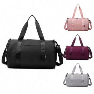Sac de sport pour femmes, sac de yoga, sac de voyage avec compartiment pour chaussures - Product Image 1