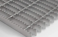Grille en acier galvanisé à chaud, soudée, dentelée, résistante à l'eau, anticorrosion, pour plateforme industrielle, tranchée, sol, parc, extérieur