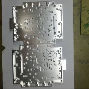 Armoire d'équipement en alliage d'aluminium FDL-01 Usinage CNC sur mesure 5 axes Prototypage rapide Shenzhen Longueur 1000 mm - Product Image 1