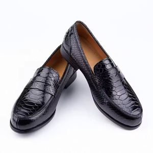Chaussures habillées décontractées haut de gamme pour hommes en cuir de vachette, design patchwork, semelle extérieure en caoutchouc, bout pointu, respirantes, légères et antidérapantes - Product Image 1