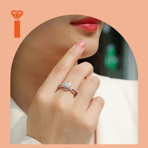 Großhandel 925 S925 Silber Moissanit Verlobungsring mit Krone VVS D-Farbe 1 Karat Damen Hochzeitsversprechen-Ring Eheringe - Product Image 5