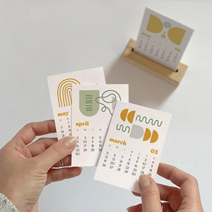 Impression personnalisée 2023 Mini <span class=keywords><strong>bureau</strong></span> calendrier mensuel carte avec <span class=keywords><strong>support</strong></span> en bois - Product Image 5