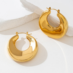 أقراط أوروبية وأمريكية فاخرة من الفولاذ المقاوم للصدأ، أقراط دائرية كبيرة مجوفة مطلية بالذهب عالية الجودة - Product Image 2