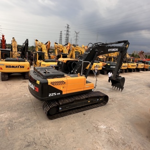Excavadora Hidráulica Usada Hyundai R225-9S, Original de Corea, 22 Toneladas, Excavadora Mediana con Cabina para Movimiento de Tierras y Construcción - Product Image 3