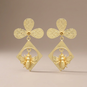 Nouvelle Arrivée - Parure de Boucles d'Oreilles Plaqué Or, Design Ethnique Classique et Magnifique, Motif Abeille, Boucles d'Oreilles Pendantes à Pétales de Fleur - Product Image 2