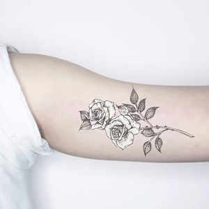 Tatuaggi Temporanei Sexy 3D con Rose e Pizzo - Body Art Impermeabile per Donne Trendy e Feste in Discoteca - Product Image 6