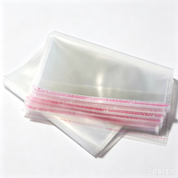 Sacs en plastique transparents épais OPP à fermeture autocollante en gros, pochettes roses à bande adhésive pour l'emballage de vêtements et de petits articles