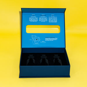 Logotipo personalizado Laminación brillante Papel de cartón magnético de lujo Caja de embalaje de champán azul con ventana - Product Image 1