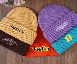 Bonnet en tricot d'hiver rouge en acrylique de haute qualité avec logo personnalisé, motif de personnage, idéal pour la plage - Vente en gros - Product Image 6
