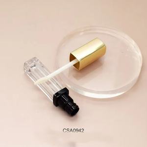 Emballage de teinture à lèvres OEM Tubes à rouge à lèvres 10 ml Tube de brillant à lèvres de Noël Tube en plastique pour baume à lèvres - Product Image 1