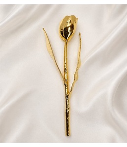 ดอกทิวลิปเคลือบทองคำแท้ 24K สุดหรู ของตกแต่งบ้านสุดสง่างาม เหมาะสำหรับของขวัญ ของตกแต่งงานแต่งงาน วันครบรอบ และโอกาสพิเศษต่างๆ - Product Image 1