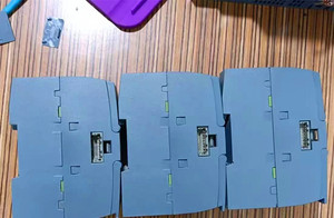 SM 1223 E/S Numérique, 8DI/8DO Entrée : 8x DI 24V Entrée/sortie : DO, 0.5A, Transistor Source 6ES7223-5BH50-0XB0/OXBO - Product Image 1