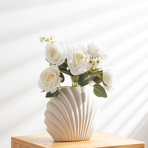 <span class=keywords><strong>Vase</strong></span> en céramique <span class=keywords><strong>blanc</strong></span> en forme de coquille, style nordique, <span class=keywords><strong>pour</strong></span> fleurs de <span class=keywords><strong>pampa</strong></span>, décoration minimaliste moderne, utilisation sur table de mariage, durable - Product Image 5