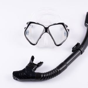 Nouvelles lunettes de plongée en silicone à <span class=keywords><strong>grande</strong></span> monture avec miroir et dispositif anti-buée pour hommes et femmes Ensemble de tubes respiratoires pour la plongée en apnée - Product Image 6