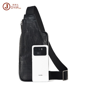 Joyir Sac de poitrine pour homme en cuir véritable avec fermeture éclair verticale, sac à bandoulière pour sports de plein air, usage quotidien, noir - Product Image 2