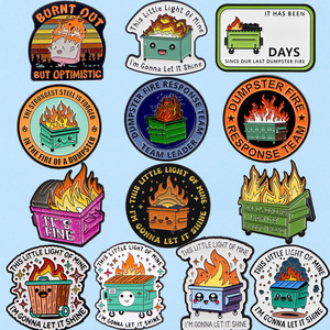 Al por mayor, divertidos y lindos pines de esmalte con diseño de incendio en contenedor de basura, insignias de solapa con mensaje 'Quemado pero Optimista', broches de metal con MOQ bajo para regalo - Product Image 1