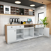 Comptoir de réception de restaurant avec comptoir d'épicerie léger