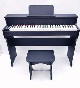 Clavier MIDI USB 61 touches avec fonction de velocity, piano électronique avec 128 sons différents et 80 morceaux de démonstration. Couleur : Rose. Comprend un tabouret. - Product Image 4