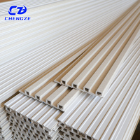 Revêtement mural en composite bois-plastique pour intérieur, panneau mural rainuré WPC PVC pour la décoration