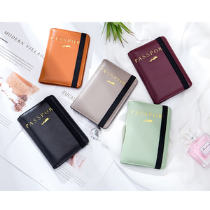 Titulaire de la carte de blocage RFID mince en cuir véritable pour hommes personnalisé pour billet de voyage et <span class=keywords><strong>passeport</strong></span> populaire pour les femmes - Product Image 5