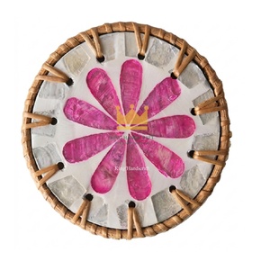 Posavasos Decorativos de Mosaico de Madreperla y Ratán, Ecológicos, Hechos a Mano, con Incrustaciones de Concha, 10 cm de Diámetro, para Mesa de Comedor - Product Image 3