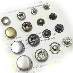 Nút bấm lò xo kim loại cổ điển bốn phần bằng thép không gỉ 15mm 12.5mm tùy chỉnh - Product Image 6