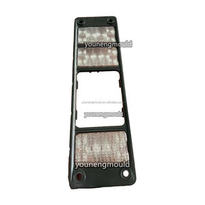 Moule d'injection plastique pour la fabrication de plaques d'immatriculation de voiture - Product Image 3