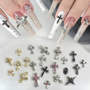 Accesorios para Uñas con Forma de Corazón de Kroos, Decoraciones para Uñas con Incrustaciones de Diamantes de Aleación, Estilo Punk Retro - Product Image 4