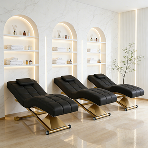 Table de massage moderne en cuir PU blanc avec cadre métallique réglable et appui-tête intégré pour salon de beauté et spa - Product Image 5