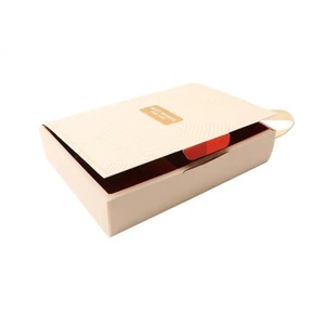 กล่องของขวัญพับได้แม่เหล็กแบบหรูหรา ทำจากกระดาษแข็ง พร้อมเชือกหิ้วแบบพกพาที่สามารถปรับแต่งได้ตามความต้องการ - Product Image 3