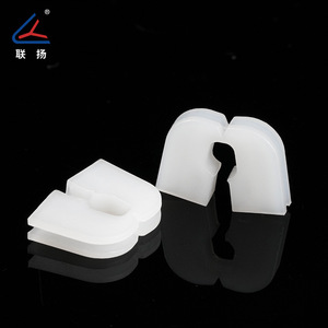 Clips de câble en nylon Lianyang Sqg blancs, moulés par injection, carrés, pour la protection des câbles et des trous de câblage - Product Image 1