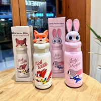 Botol minum stainless steel terisolasi berukuran besar 400ml dengan tutup boneka Stitch dan sedotan, cocok untuk kantor dan perjalanan.