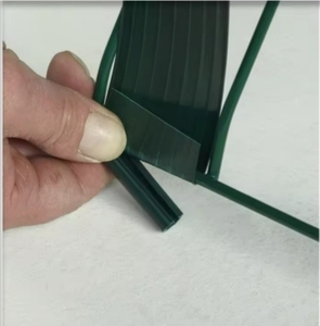 Marco de hierro a prueba de agua 3D Curved Nature Screen Fence Square Plastic Slat Privacy Trills Wire Gate - Product Image 4