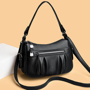 Nouveau sac à bandoulière en PU tendance, conçu par le créateur, un sac bandoulière de haute qualité spécialement conçu pour les femmes - Product Image 1