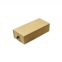 Boîte d'emballage cadeau en papier kraft personnalisé brillant/latte lamination gaufrage estampage alimentaire sûr pour colliers lunettes et chaussettes