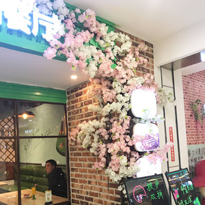 ต้นซากุระประดิษฐ์สีเขียว ขนาด 100-200 ซม. ดอกไม้ผ้าไหม ตกแต่งงานแต่งงาน สไตล์ชนบท - Product Image 3