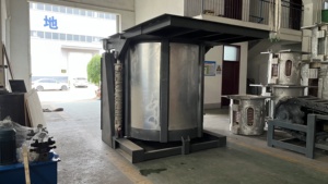 Four à ferraille d'<span class=keywords><strong>aluminium</strong></span> four industriel de fusion d'<span class=keywords><strong>aluminium</strong></span> machine de moulage sous pression poêle à <span class=keywords><strong>induction</strong></span> industriel - Product Image 3