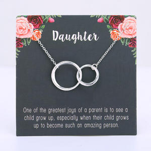 Collar de joyería con dos círculos entrelazados para el día de la madre, hija, abuela, madre, abuela - Product Image 4