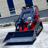 Minipala Compatta T380: Nuovo Design per Lavori in Spazi Ristretti con Elevazione Potente della Benna e Movimento Stabile