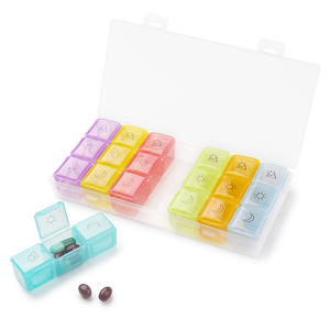 New Pill Case Plastic Travel 21 Grids 7 Days Pill Organizer Case Medicine Box Rainbow Customized Logo Acceptable 110 G Week