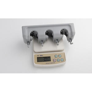 Soporte Multifuncional de Pared para Escobas y Trapeadores de Plástico, Ecológico, con Opciones de 3/4/5/6 Ganchos para Guardar Paraguas - Product Image 1